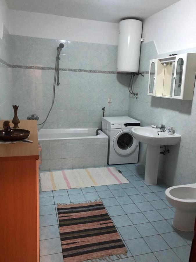 פאקוסטאן Francis Appartements מראה חיצוני תמונה