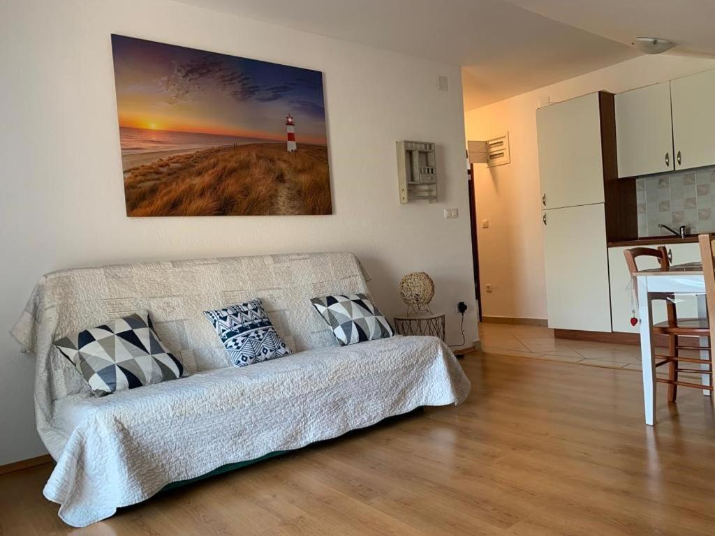 פאקוסטאן Francis Appartements מראה חיצוני תמונה