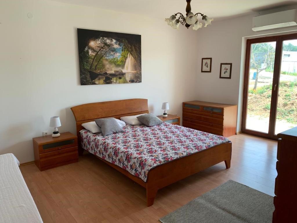 פאקוסטאן Francis Appartements מראה חיצוני תמונה