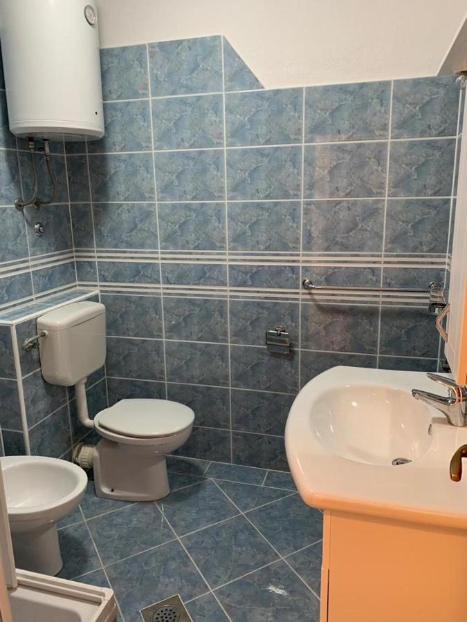 פאקוסטאן Francis Appartements מראה חיצוני תמונה